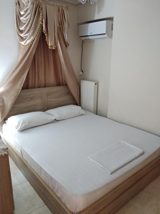 Penthouse Deluxe Apartment At Пирея Екстериор снимка